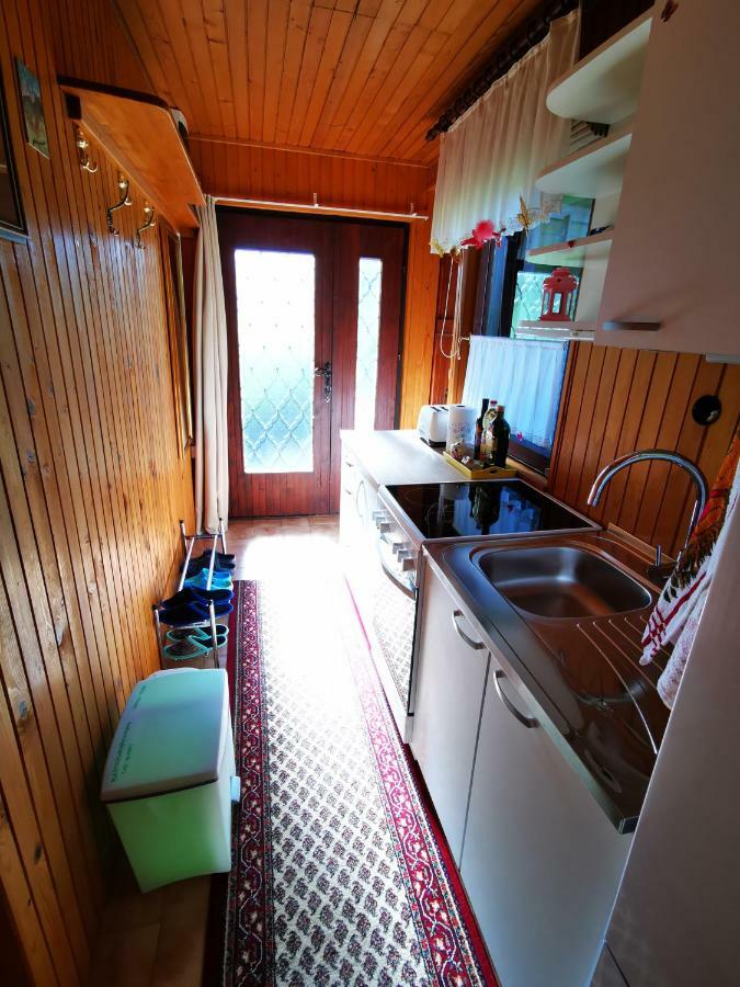 Merikotka - A Cozy Wooden Cottage, Slovenia Chalet *